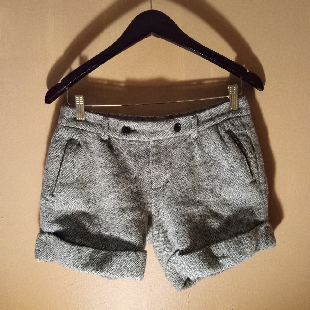 GAP Size 1 Wool Cuffed Shorts
